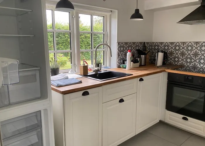 Annekset - Bjorno アパート